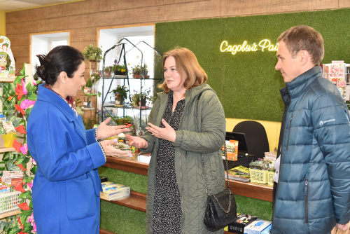 Представители Центра "Мой бизнес" посетили Ярковский районный центр